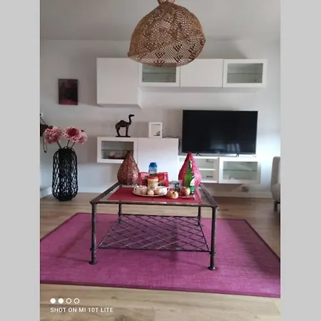 Un Balcón Sobre El Rio Sella Apartamento *